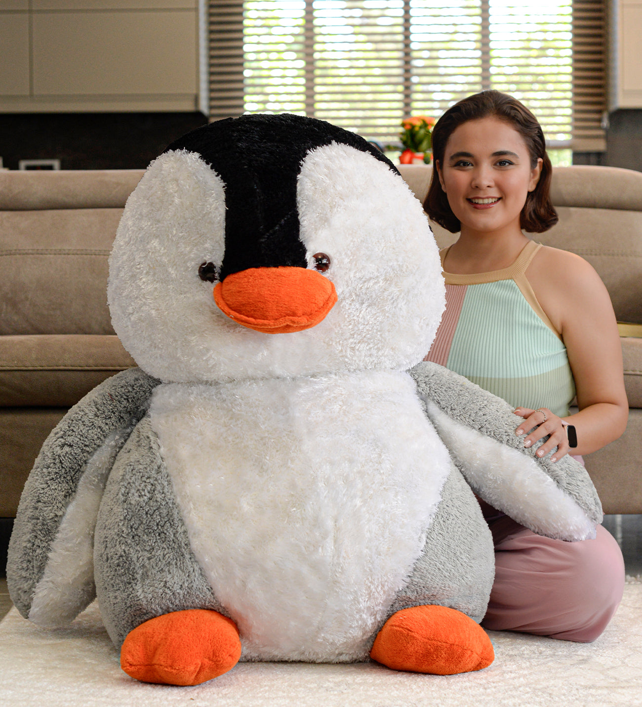 Holly Penguen Büyük Pelüş Oyuncak