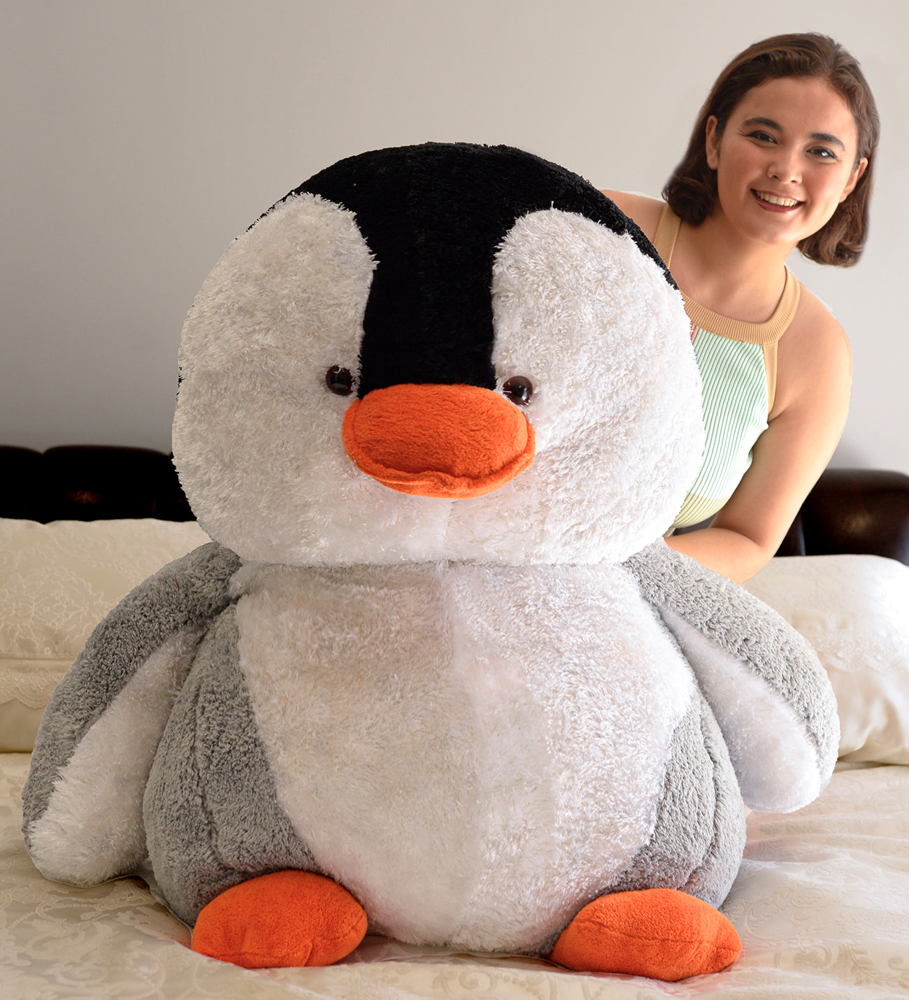 Holly Penguen Büyük Peluş Oyuncak