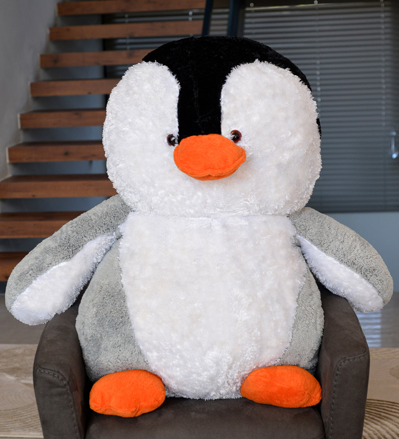 Holly Penguen Büyük Peluş Oyuncak
