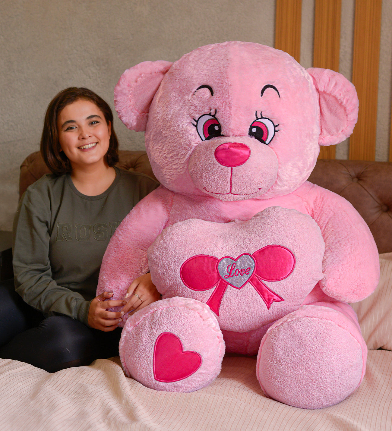 Momo Love 150 Cm Büyük Peluş Oyuncak