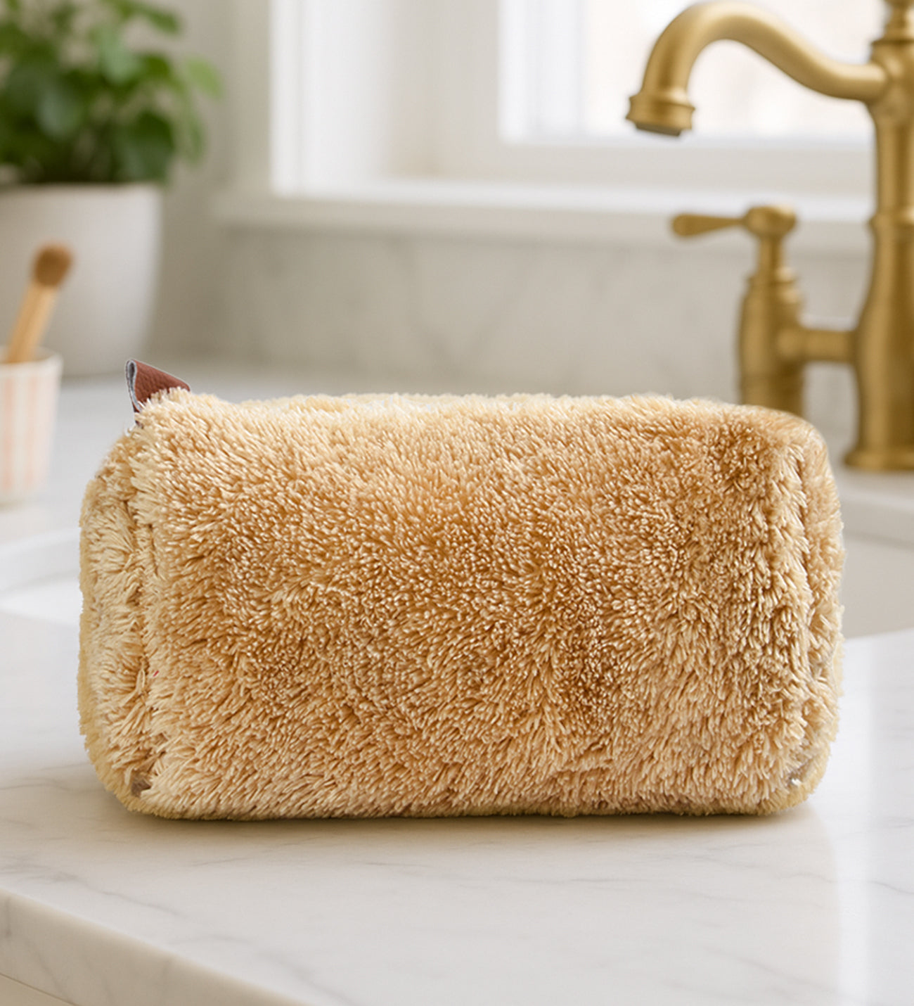 Pelüş Seyahat/Makyaj Çantası