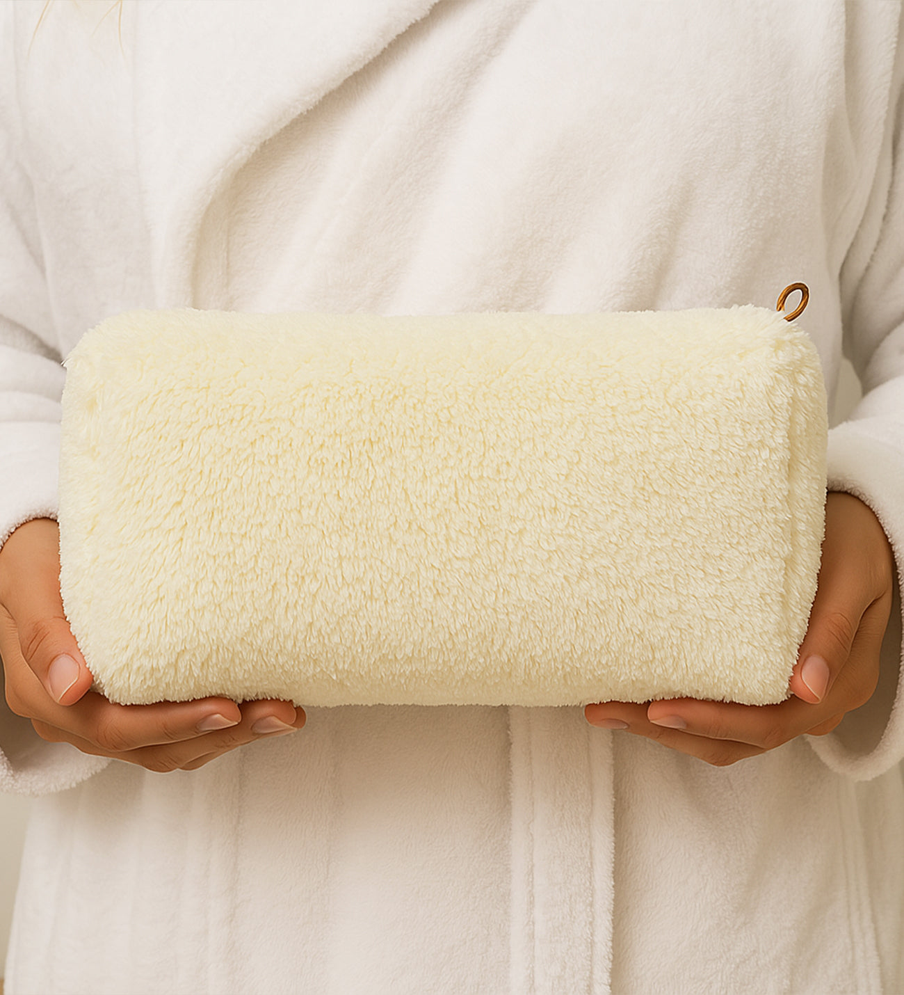 Pelüş Seyahat/Makyaj Çantası