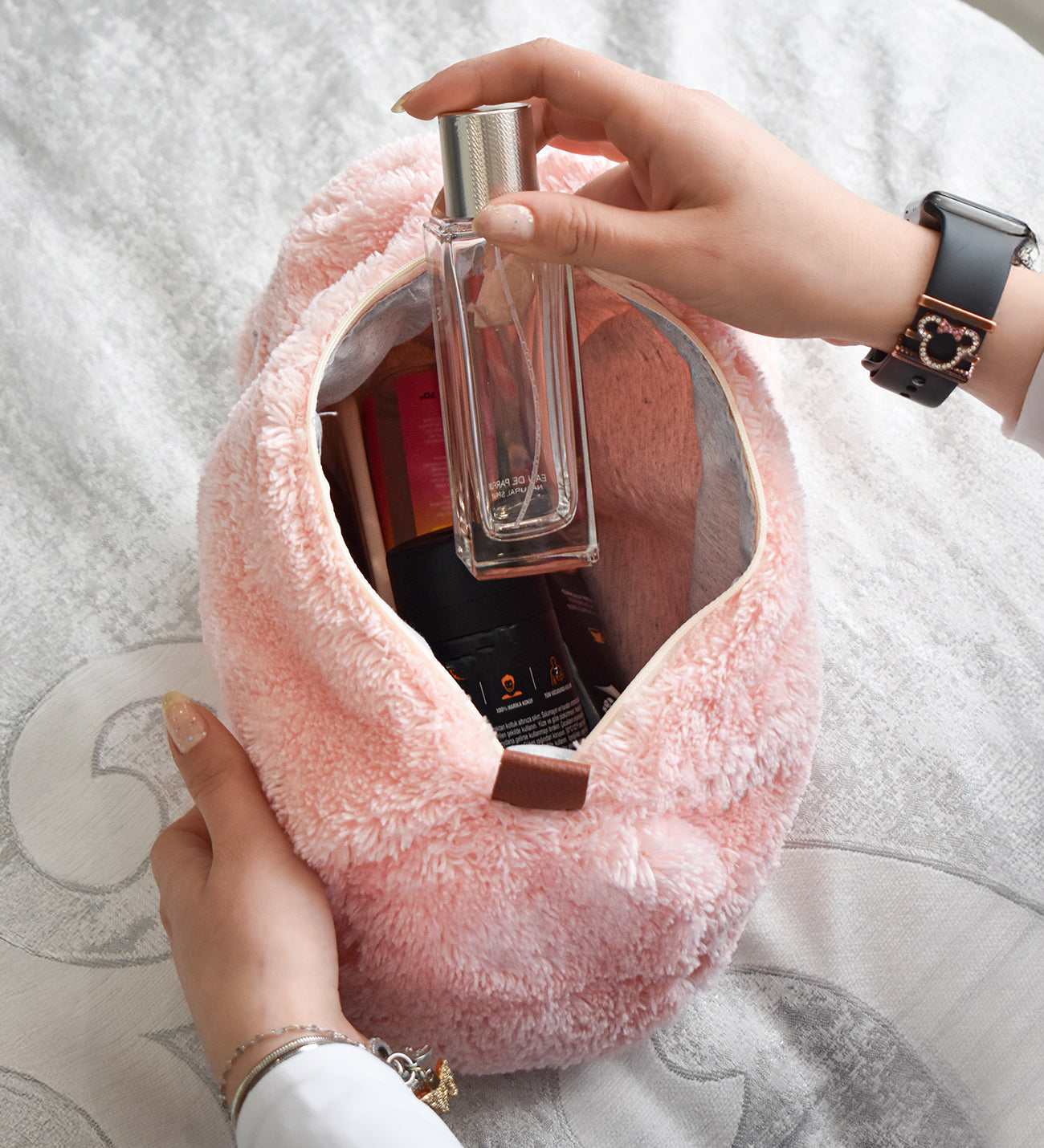 Pelüş Seyahat/Makyaj Çantası